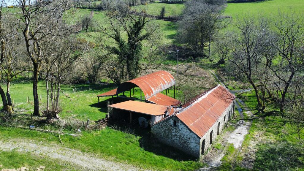 SECOND RNAGE OF TRADITIONAL BUILDINGS