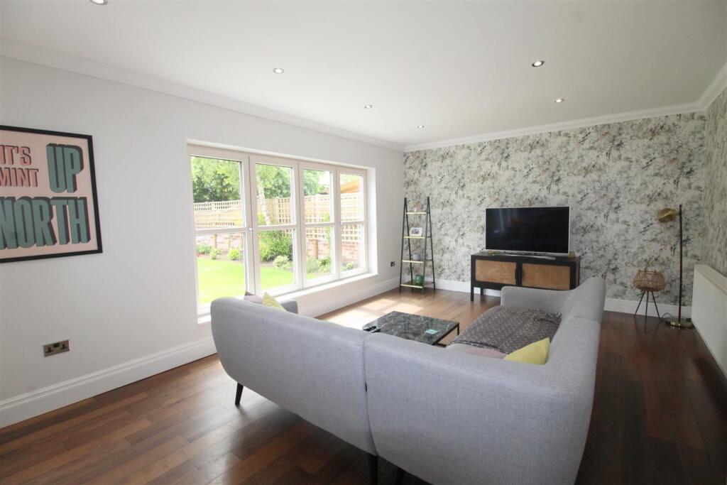 Clifton Drive South, Kitchen Diner.JPG