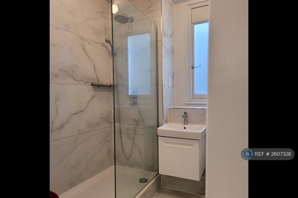Bathroom_1