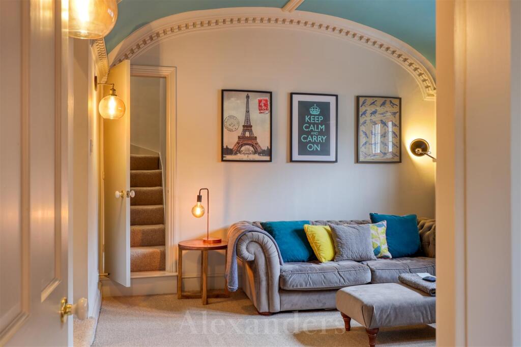 3 Pinfold Court-15.jpg