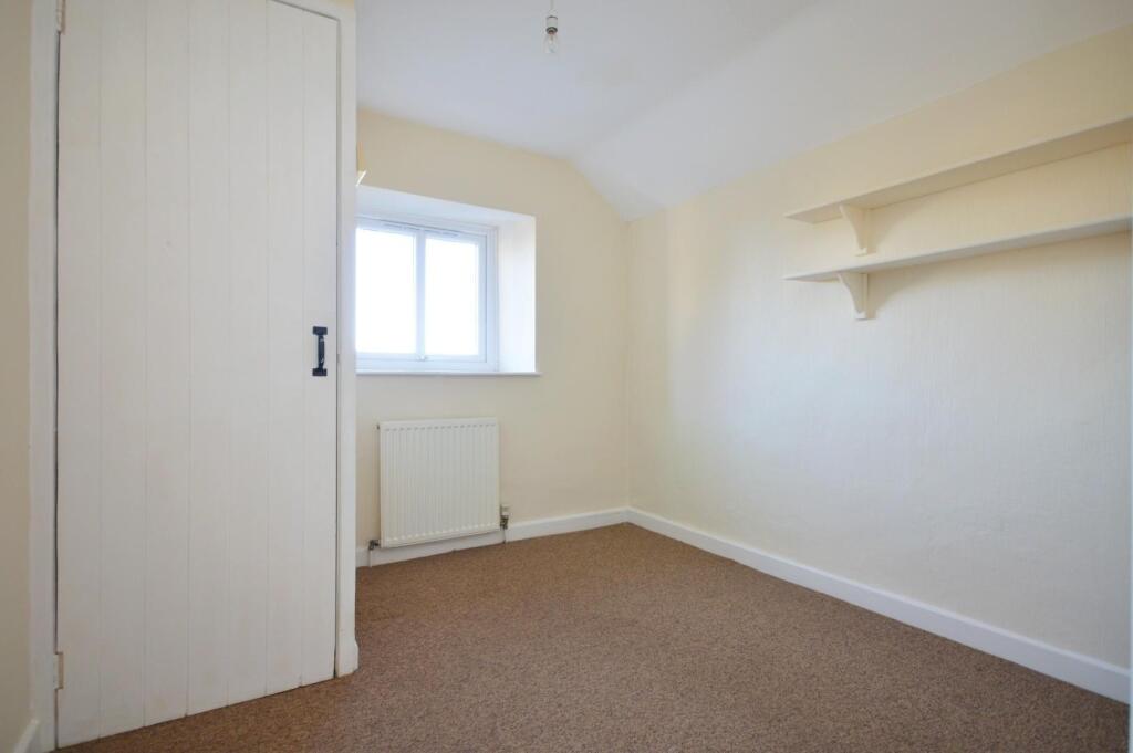 bedroom 3.jpg
