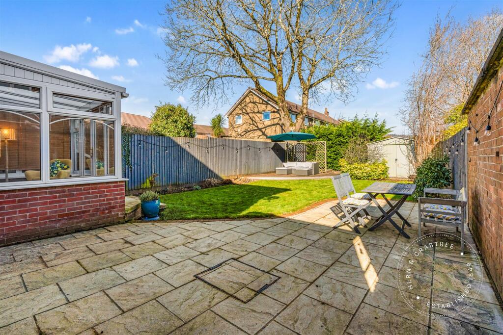 Ext Newborough Ave, Hern Crabtree (2).jpg