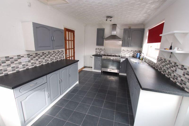 Dining Kitchen photo 1