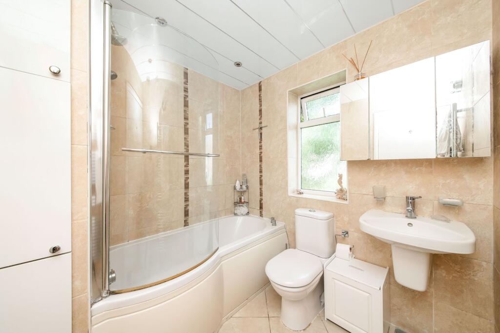 HOUSE BATHROOM