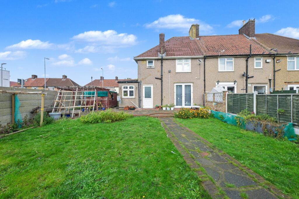 874 Green Lane, Dagenham, London, RM8 1BX