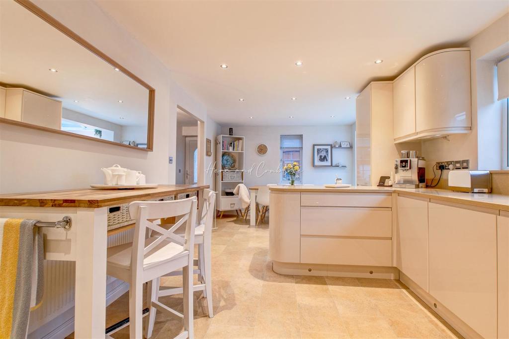 Grosmont Way, Newport, HernCrabtree, (13).jpg