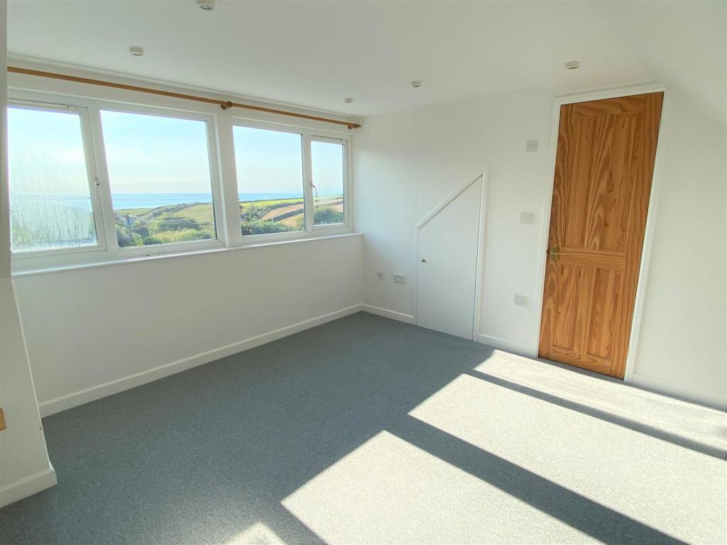 Hillside - The Townhouse Loft Room