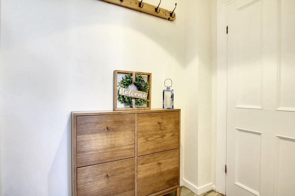 Entrance Hall Ground Floor Flat