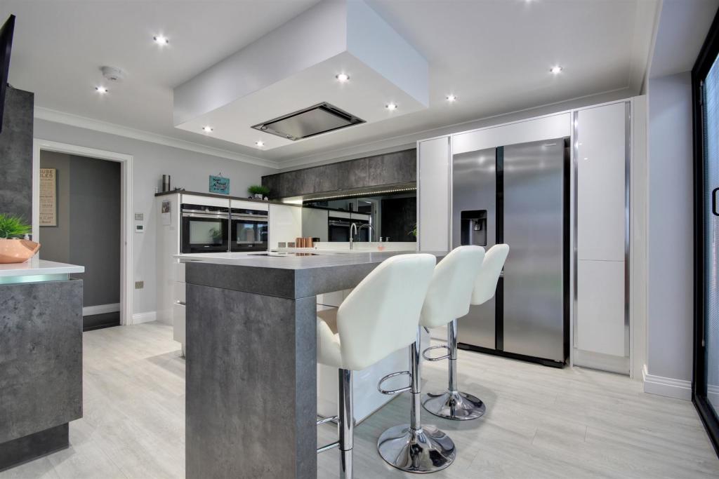 Mill Rise (10).jpg