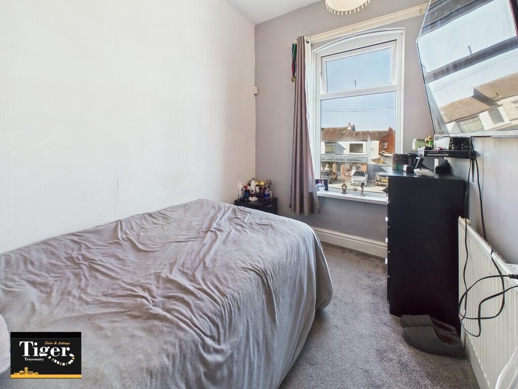 CAM02176G0-PR0541...