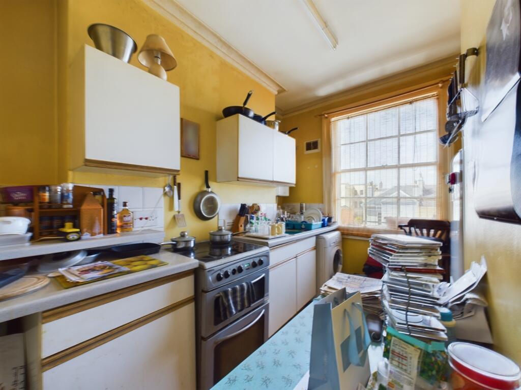 CAM01740G0-PR0253-STILL018