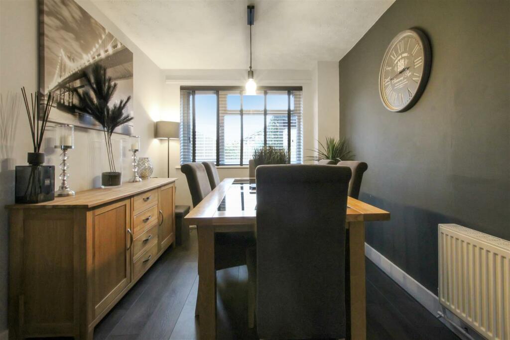 dining-room-1-2.jpg