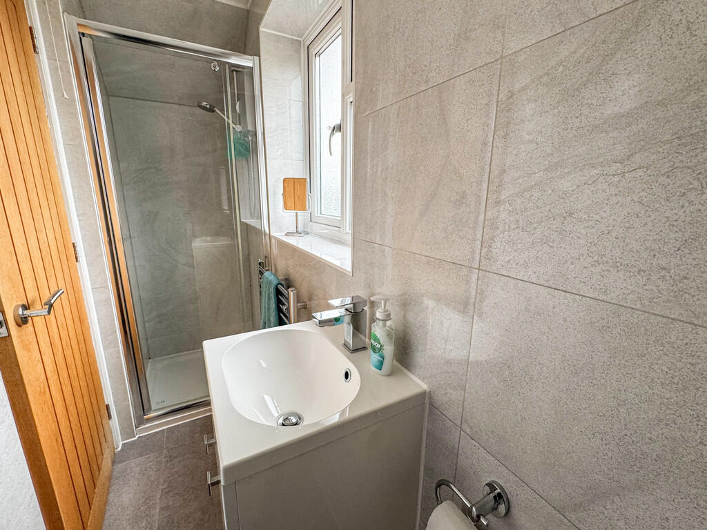shower room 1