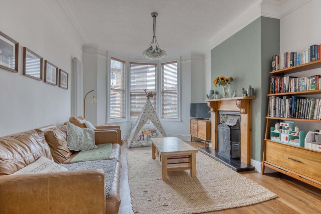 Ewemove Taunton Greenway Av (5)