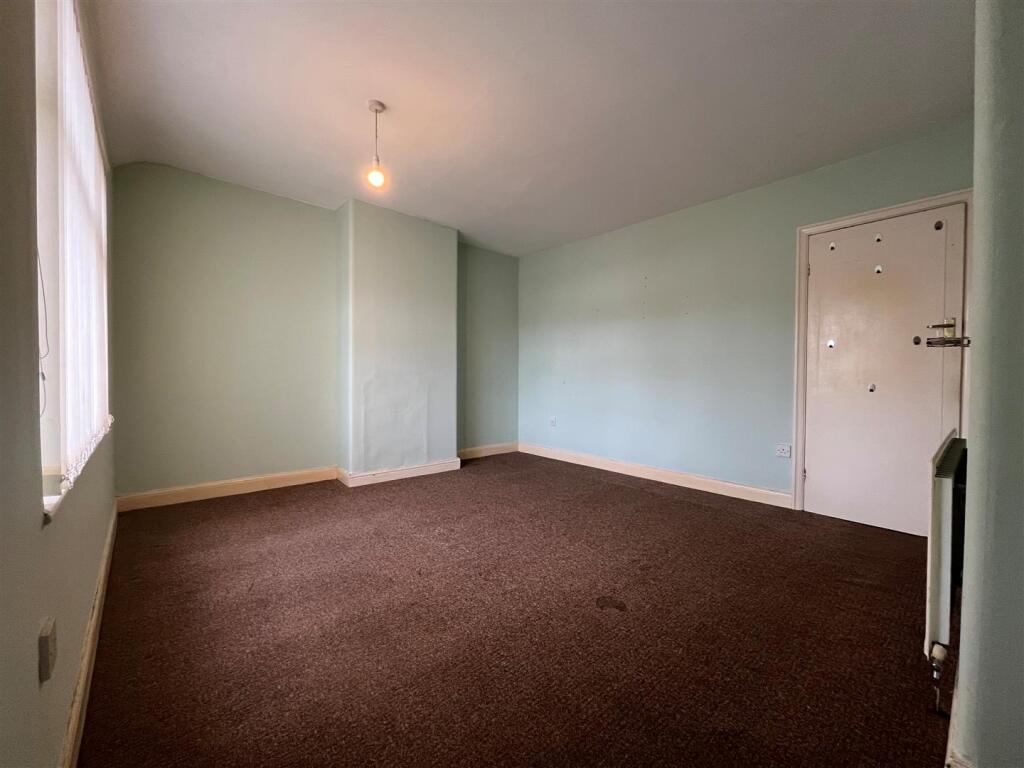 beadroom rear 1.jpg