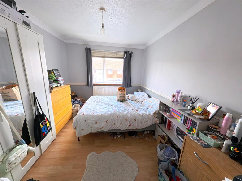 Room 2a.jpg