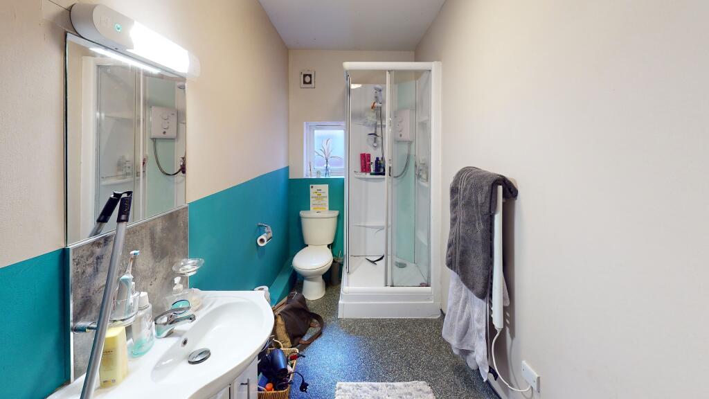Ensuite Bedroom