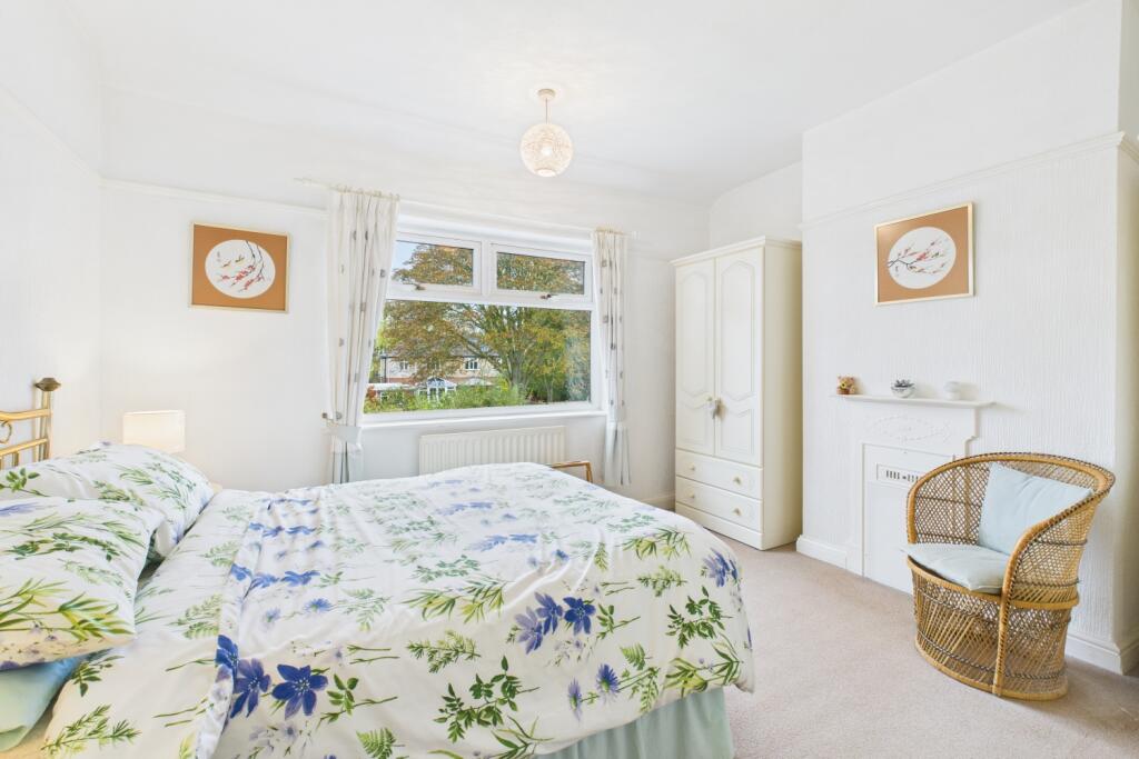 CAM03162G0-PR0353-STILL004