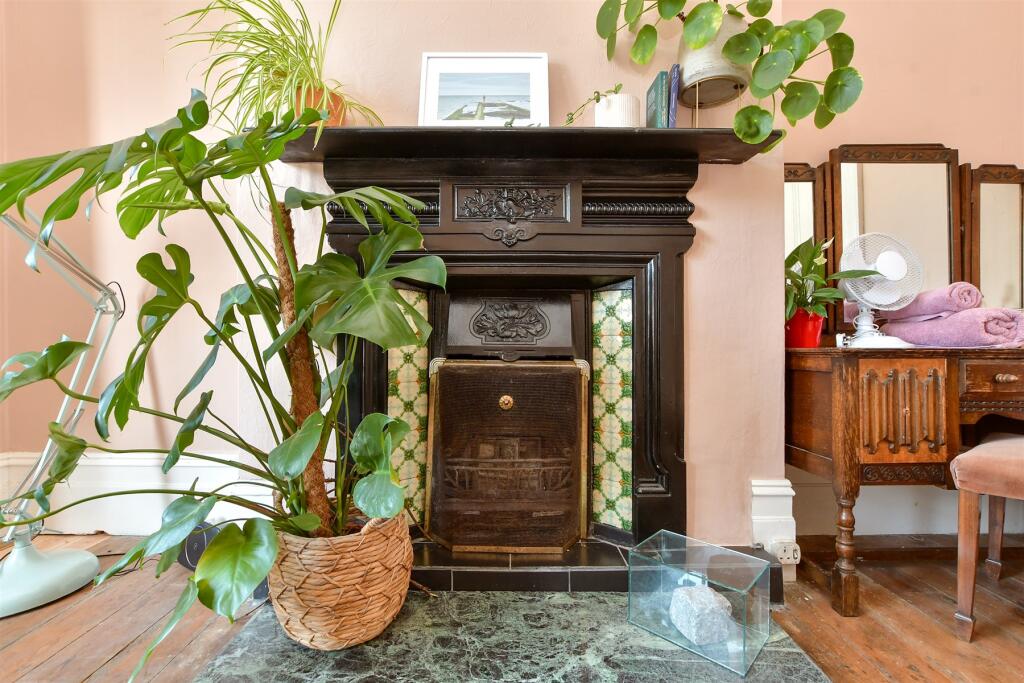 Internal Feature