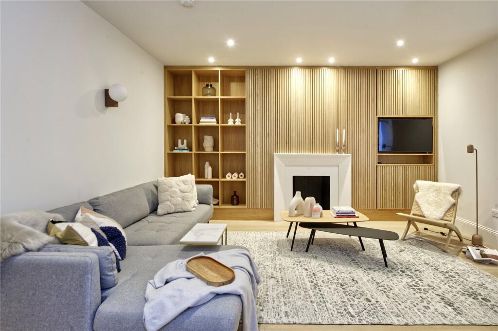 Reeption Room