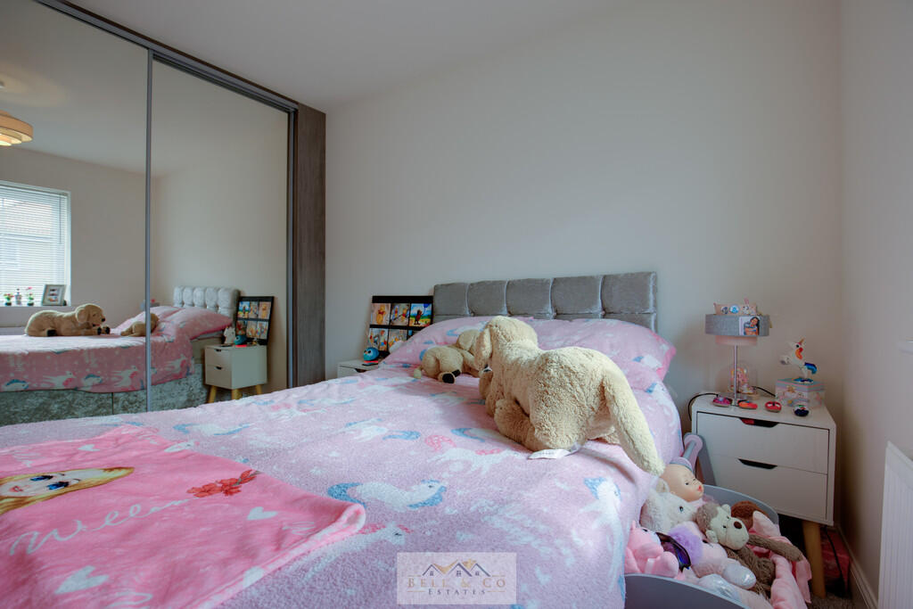 Bedroom 2.3