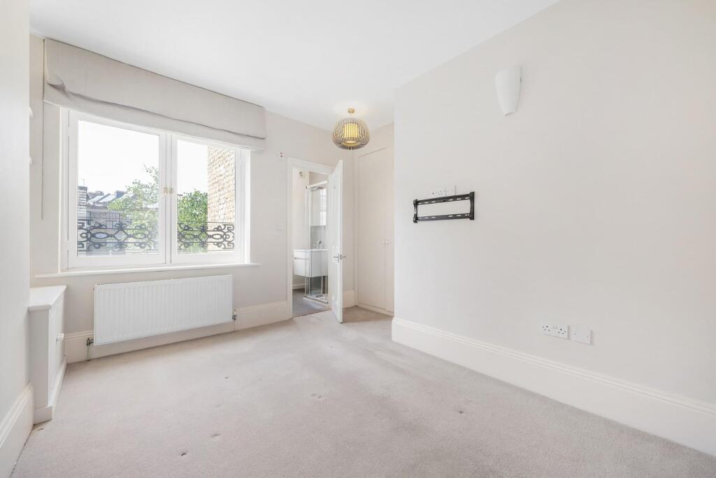 Principal Bedroom.JPG