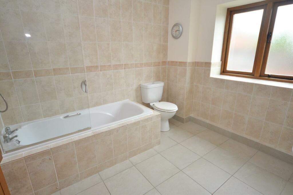 Annex Bathroom.jpg