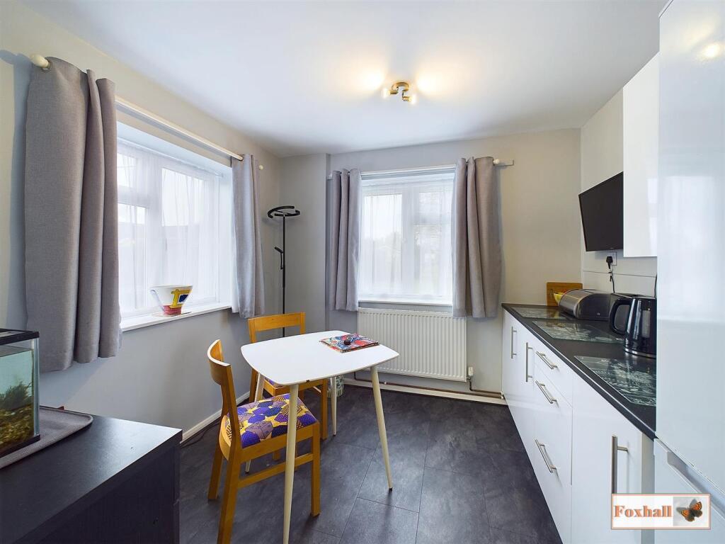 Breakfast / Dining Room