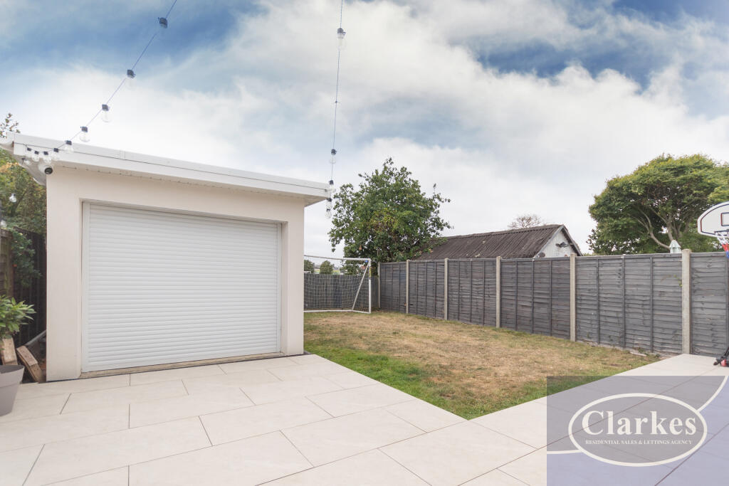 FC054_48 MINSTEAD RD_006