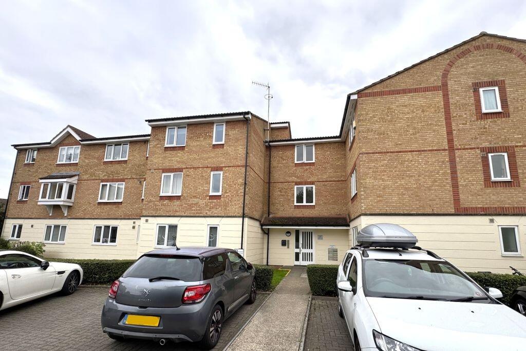 Mullards Close, Hackbridge, Surrey, CR4