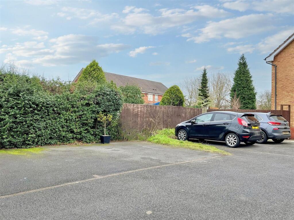 PARKING.jpg