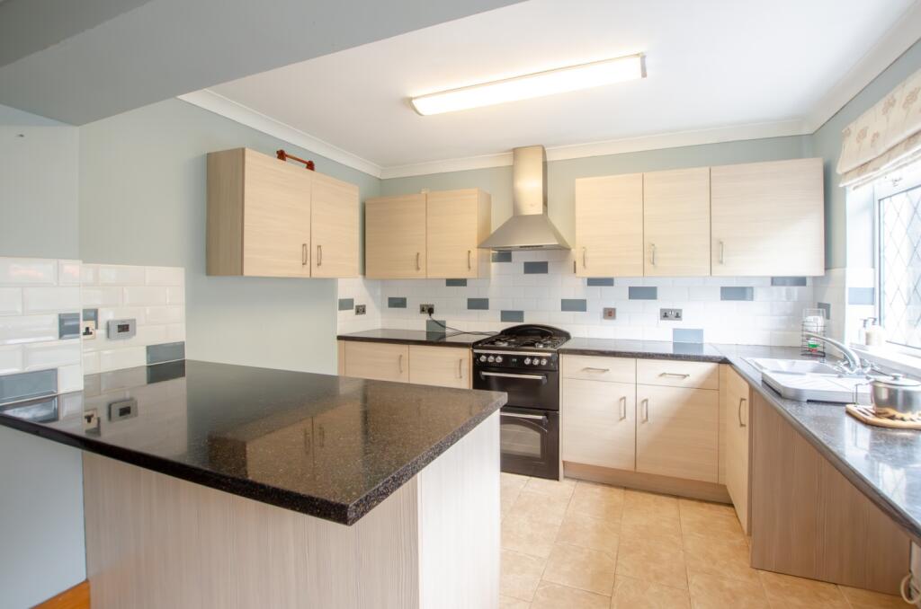 23 Robartes Road TPS Bodmin 01208 74182-3