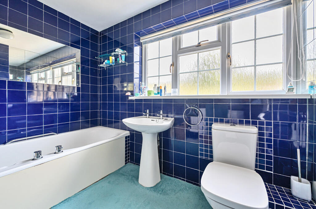 1336619-13-689b34...