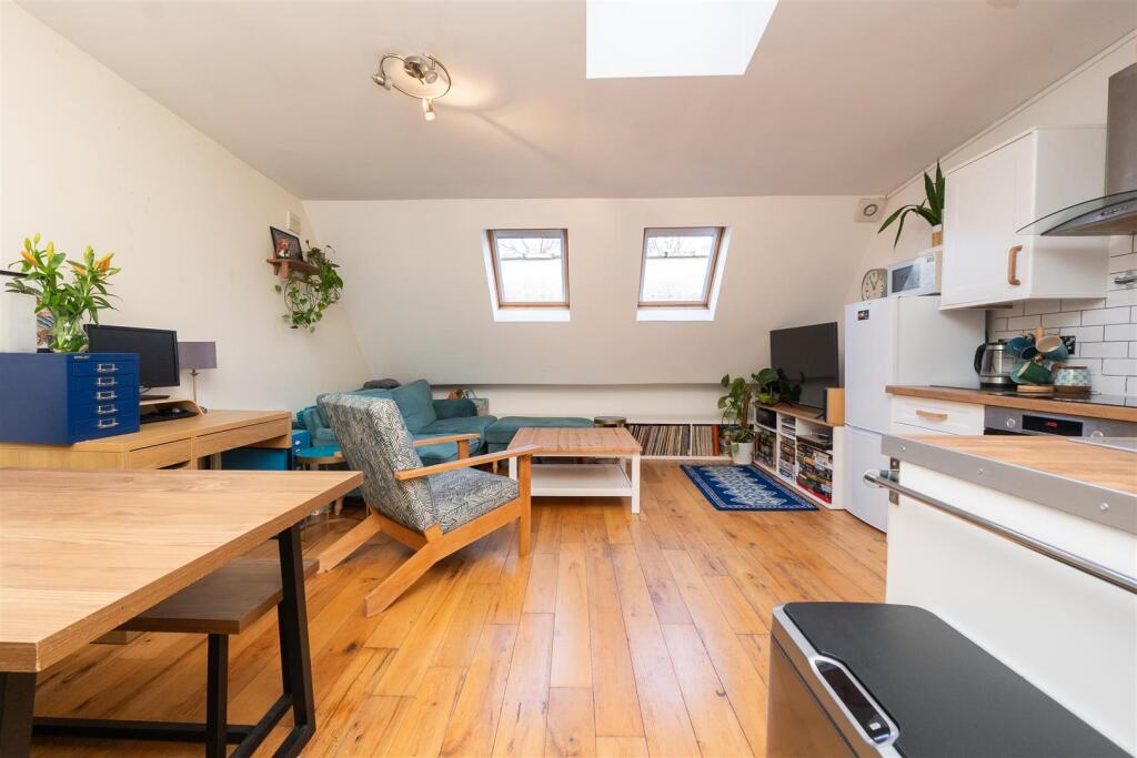 1 - Top floor one-bedroom flat for Auction, St Geo