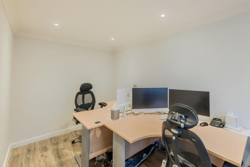 Ground Floor Bedroom/Office