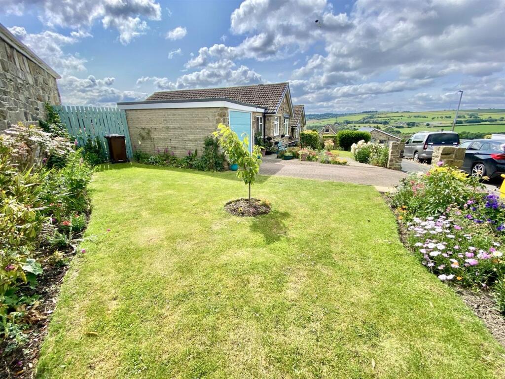 Bramleys Estate Agents - Lady Heton Drive - Mirfie