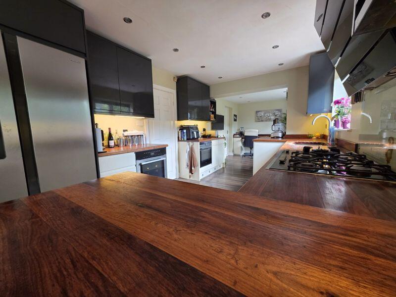 Kitchen Additional Image