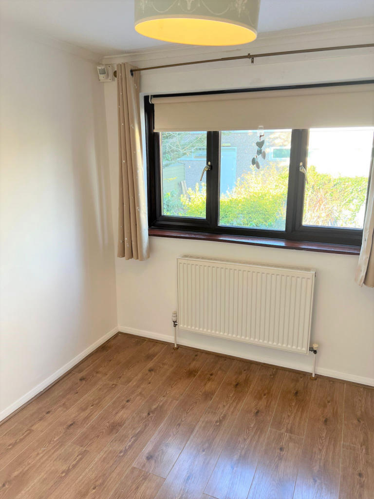 REAR BEDROOM