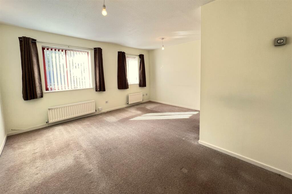 Living Room.JPG