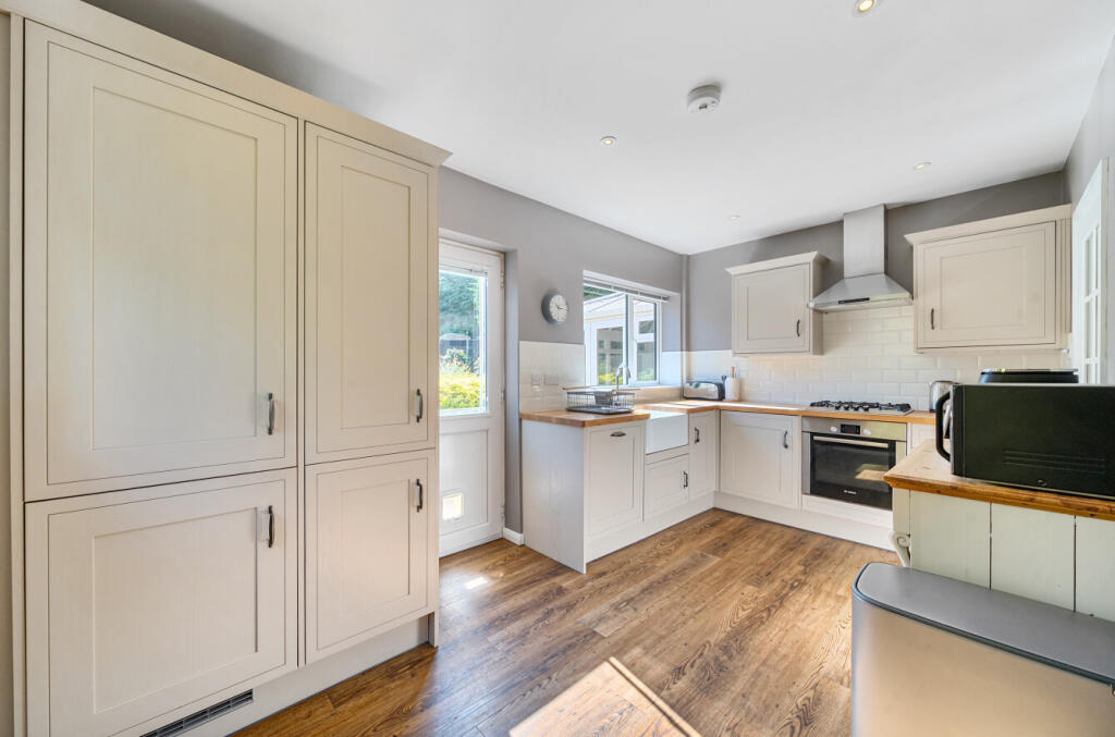 1356544-40-68d115...