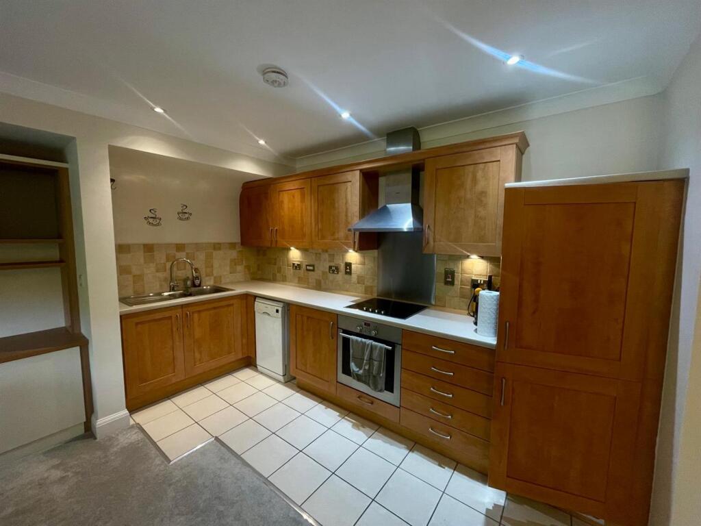 WhatsApp Image 2025-09-17 at 12.14.58.jpeg