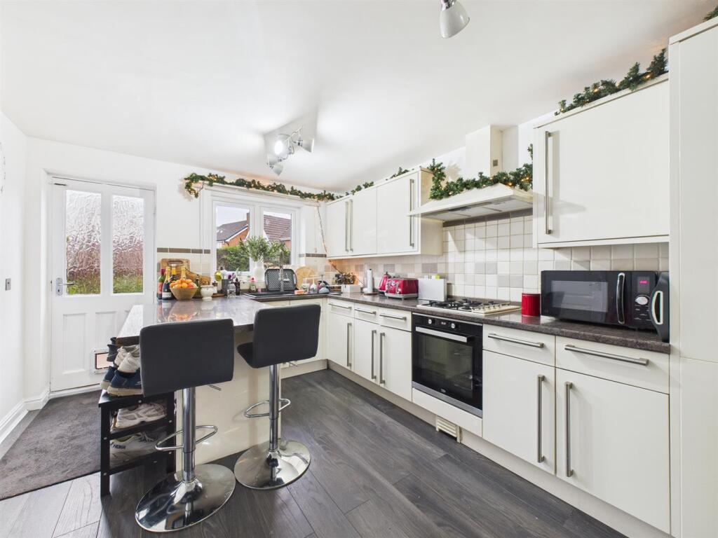 Fitted Kitchen