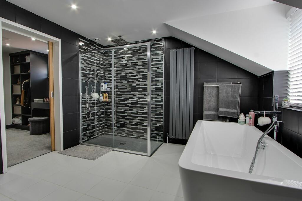 Ensuite