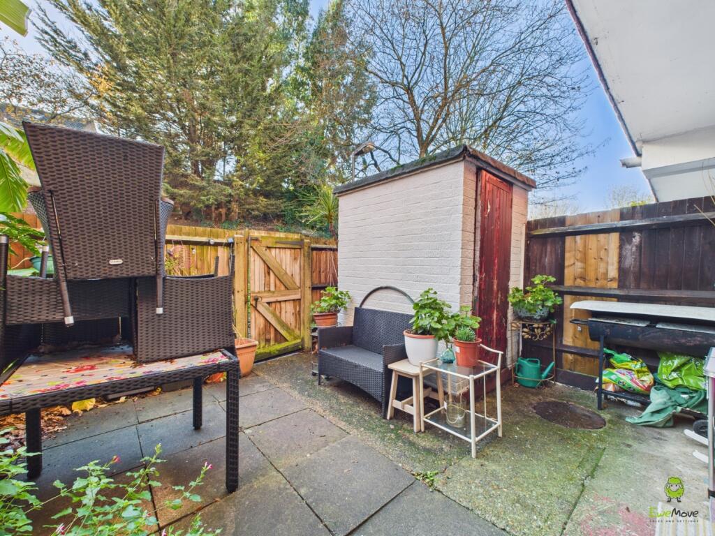 CAM03779G0-PR0318-STILL013