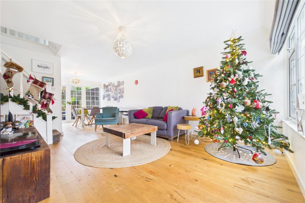 Living/Dining Room