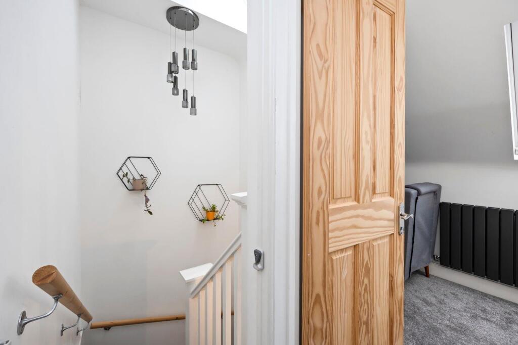 Marmion Road 29 SECOND LANDING.jpeg