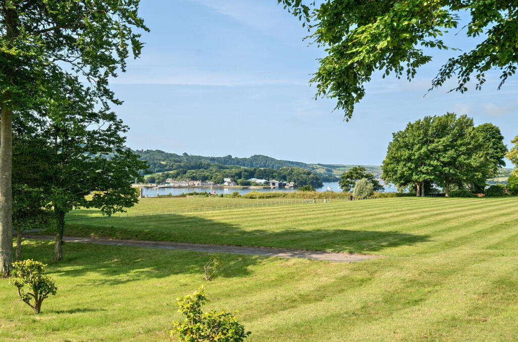 1306847-5-68513e2...