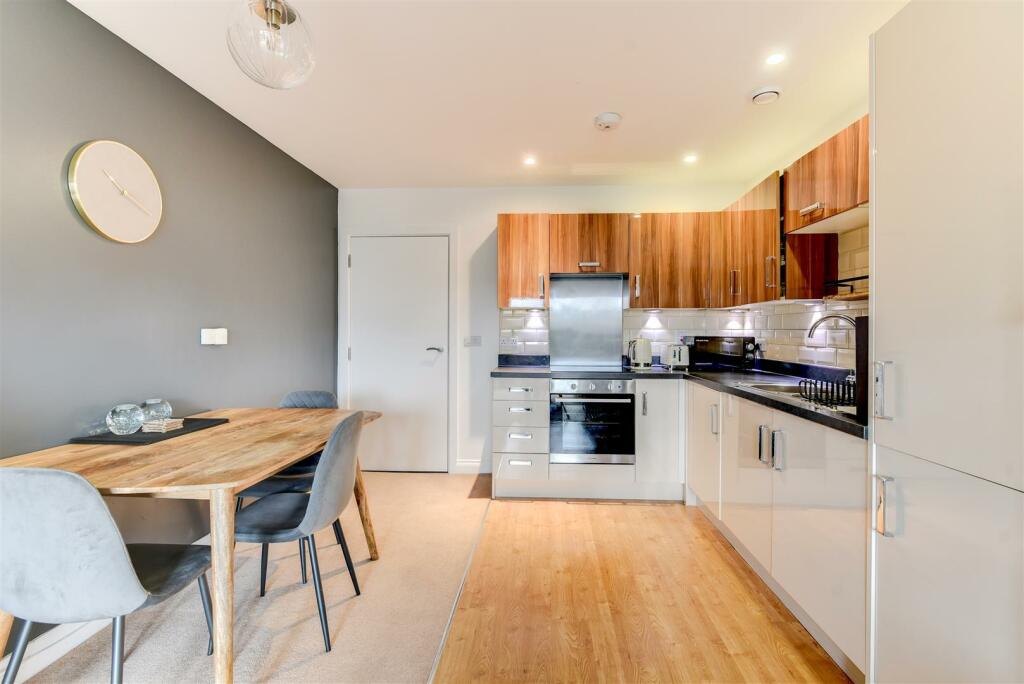 Living Room/Kitchen