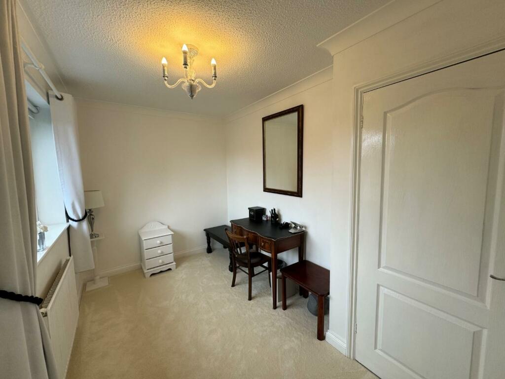 bedroom 3.jpg