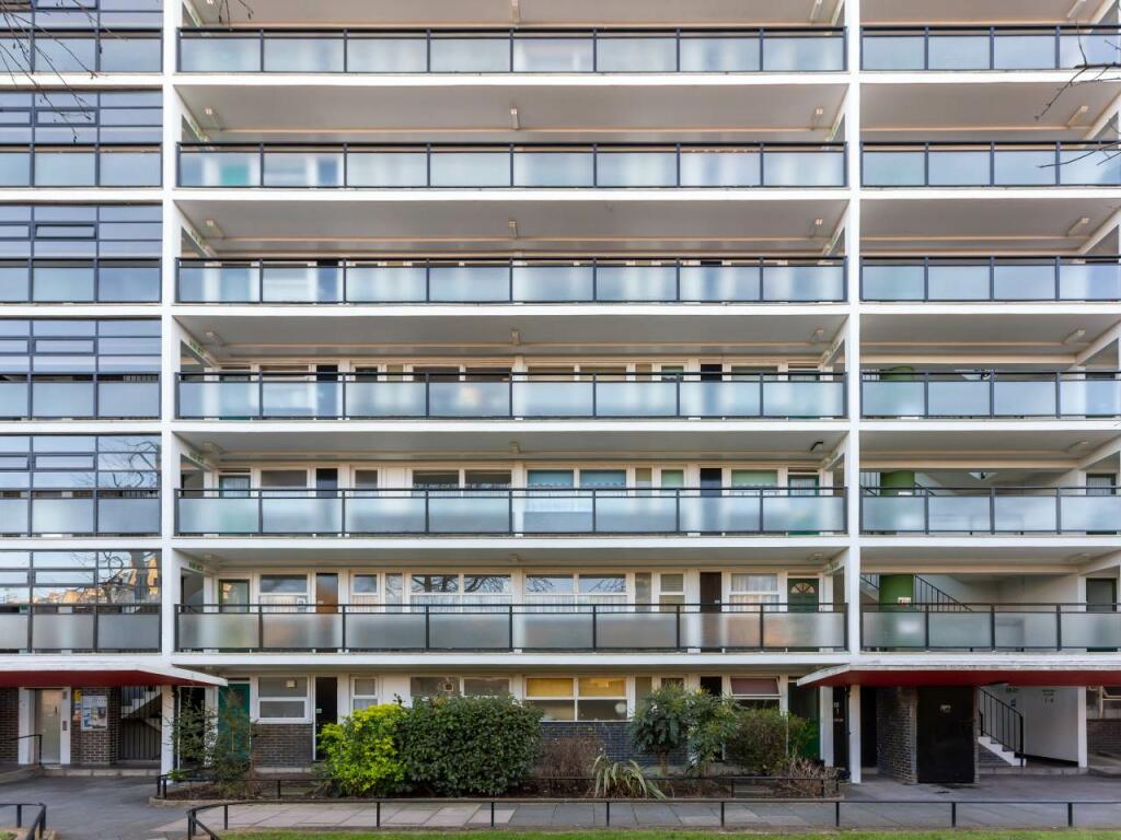 6 Gilbert House, Chu